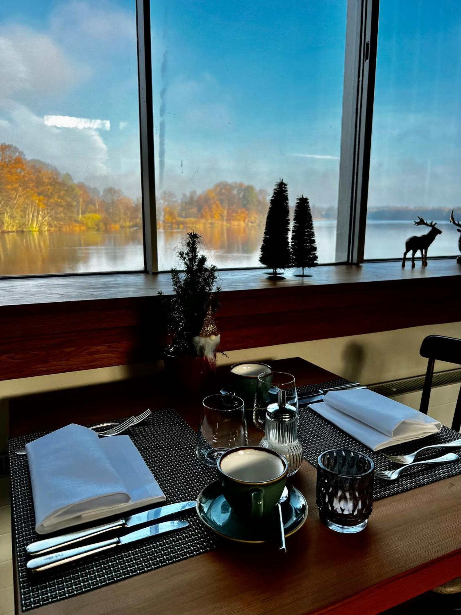 Fischerklause Am Lutjensee ภายนอก รูปภาพ